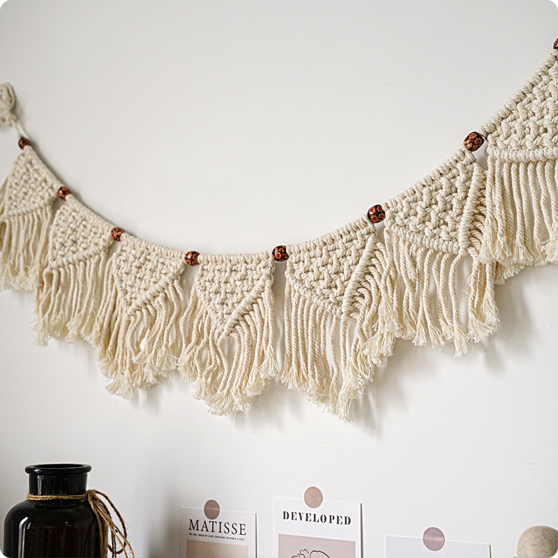 שרשרת מקרמה לקיר IVY