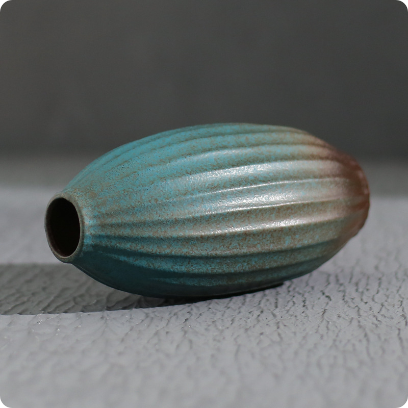 אגרטלי קרמיקה יוקרתיים ומיוחדים ב-8 עיצובים