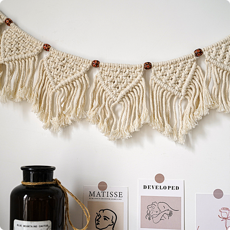 שרשרת מקרמה לקיר IVY