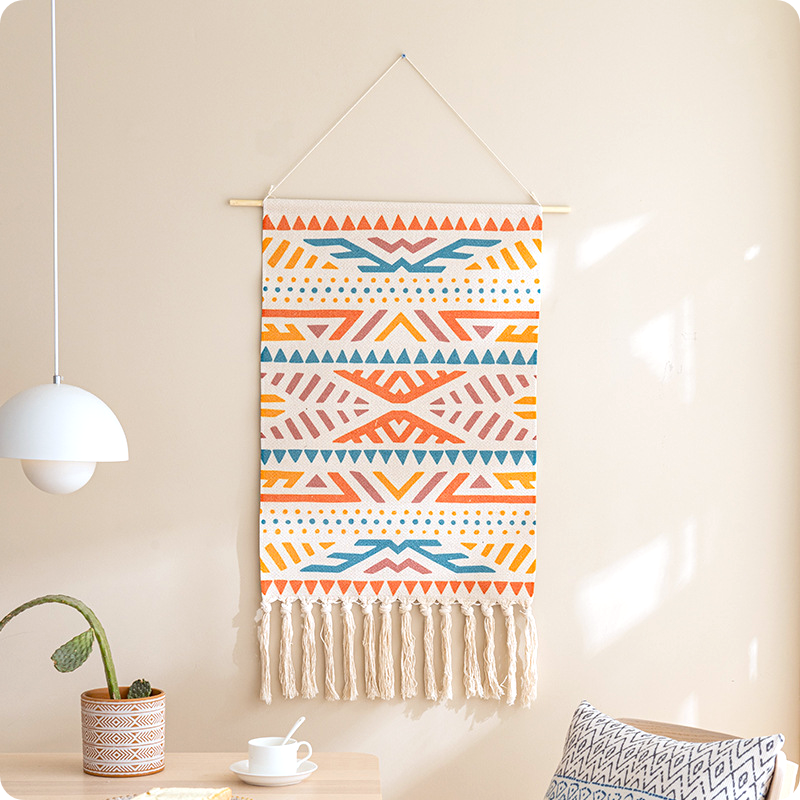 שטיחי קיר צבעוניים ב-8 עיצובים