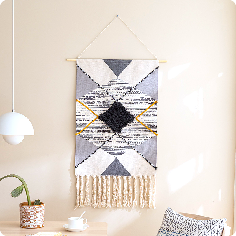 שטיחי קיר צבעוניים ב-8 עיצובים