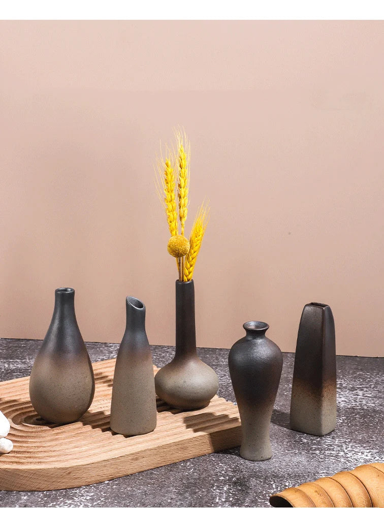 אגרטלים קרמיים בעיצוב סיני