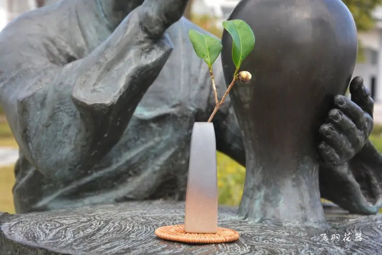 אגרטלים קרמיים בעיצוב סיני