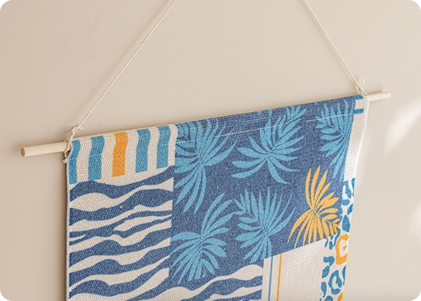 שטיחי קיר צבעוניים ב-8 עיצובים