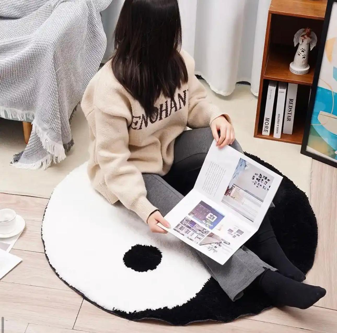 Yinyang – שטיח יינג ויאנג עגול