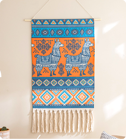 שטיחי קיר צבעוניים ב-8 עיצובים